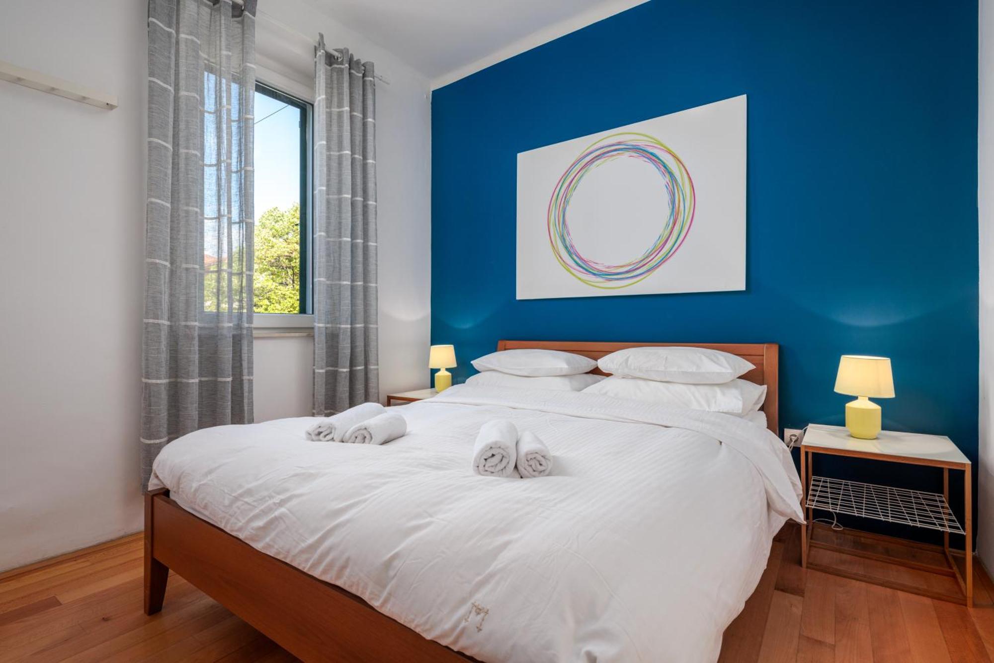 Lux Split Centre Apartments ภายนอก รูปภาพ